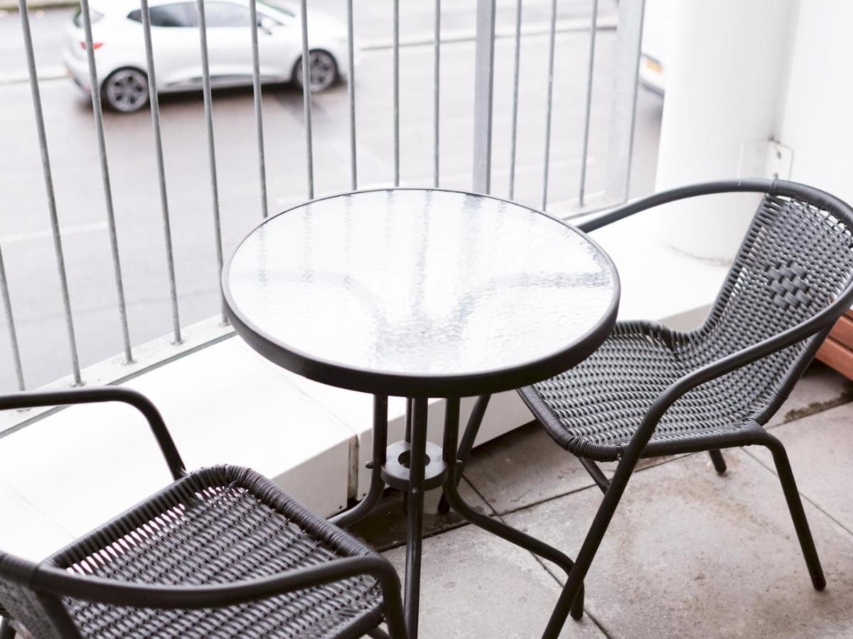 Pass The Keys Stylish 2Bed Rental Unit Glasgow Green Exterior foto