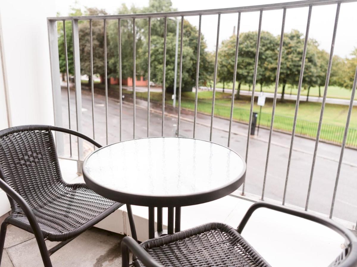 Pass The Keys Stylish 2Bed Rental Unit Glasgow Green Exterior foto