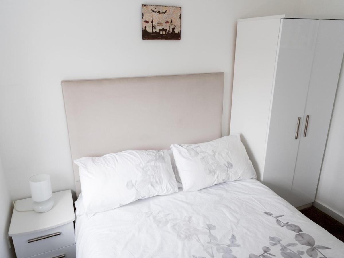 Pass The Keys Stylish 2Bed Rental Unit Glasgow Green Exterior foto
