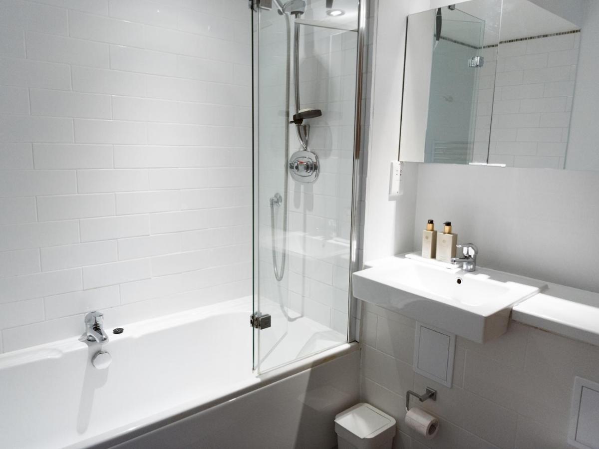 Pass The Keys Stylish 2Bed Rental Unit Glasgow Green Exterior foto